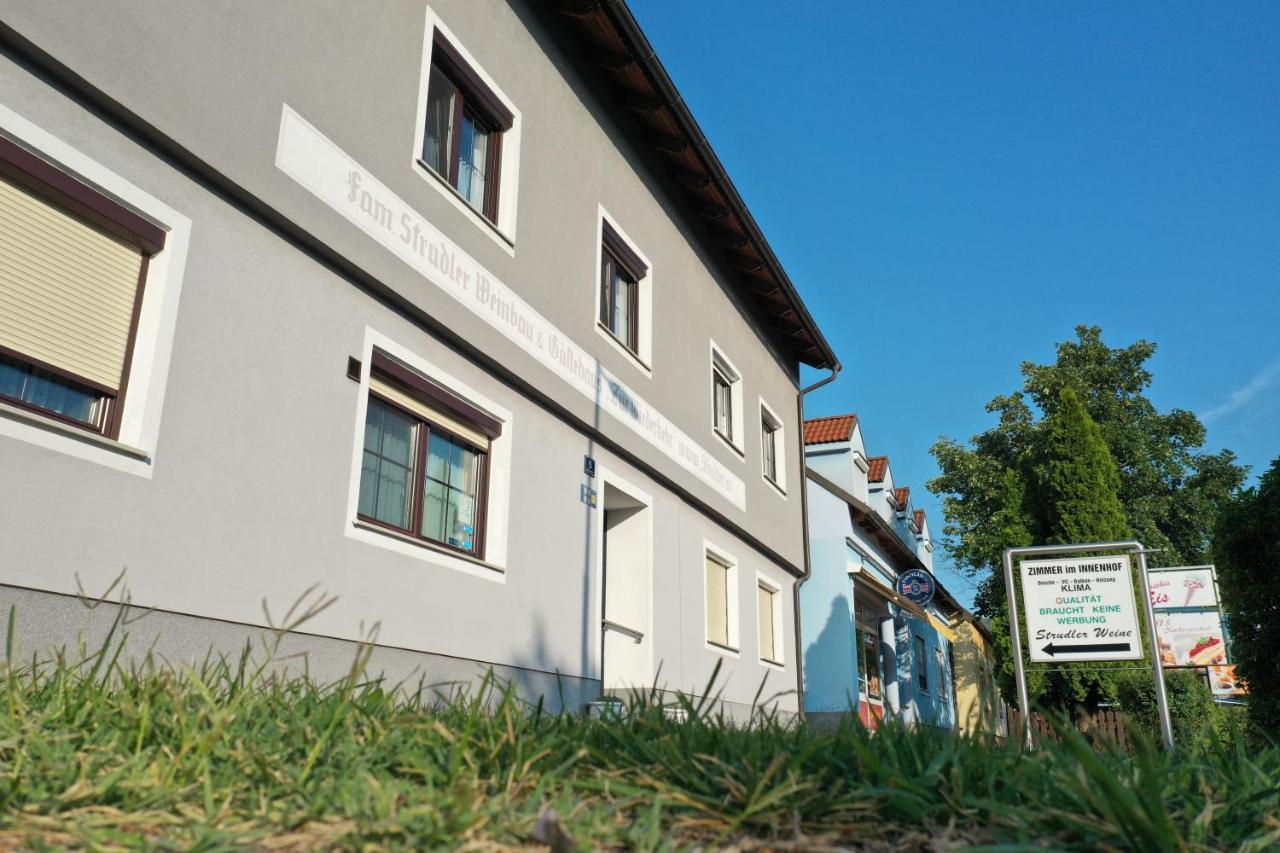Gaestehaus Und Weinbau Zur Wiederkehr Strudler بودرسدورف ام سي المظهر الخارجي الصورة